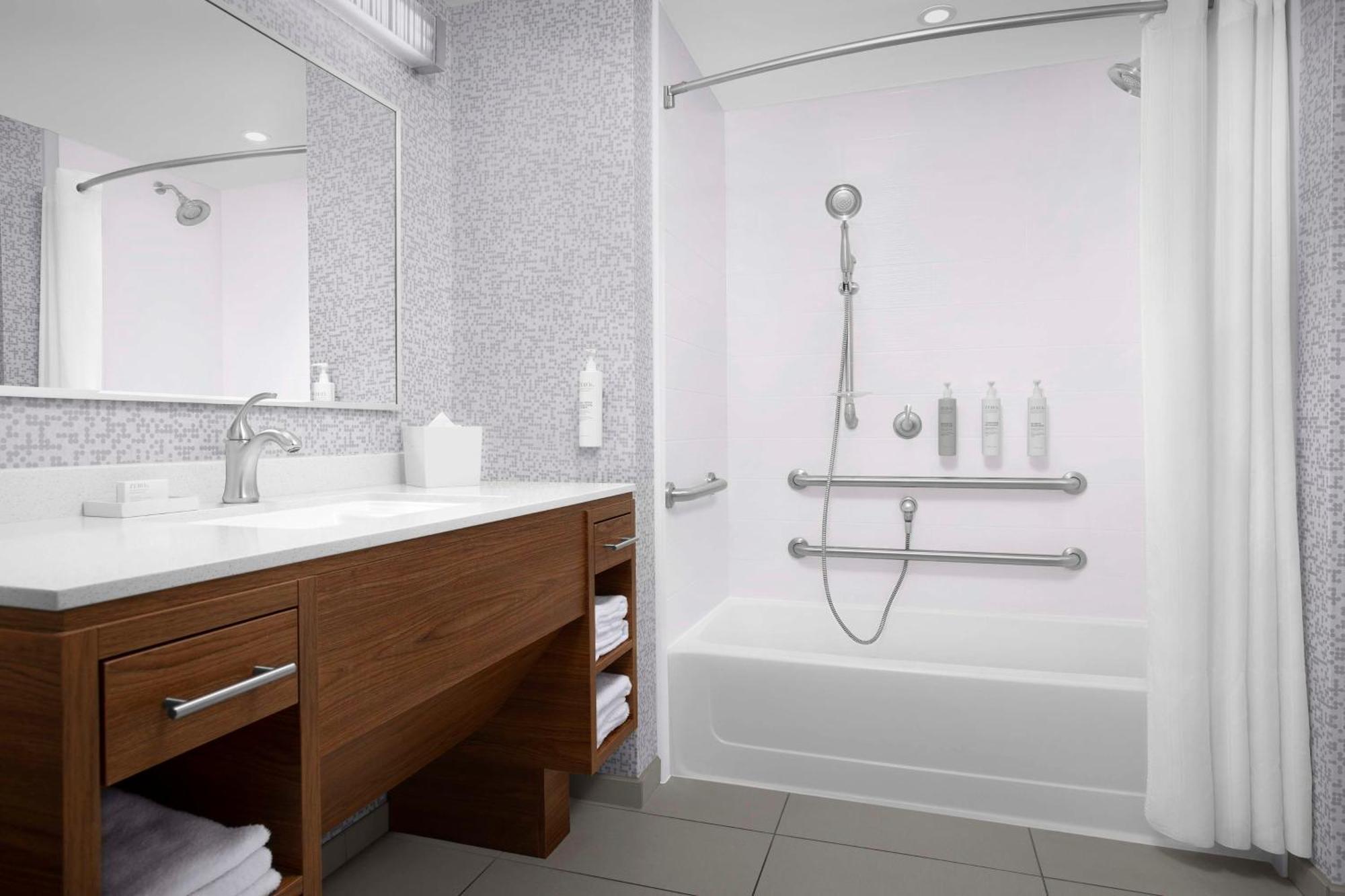 Home2 Suites By Hilton Eugene Downtown University Area Экстерьер фото