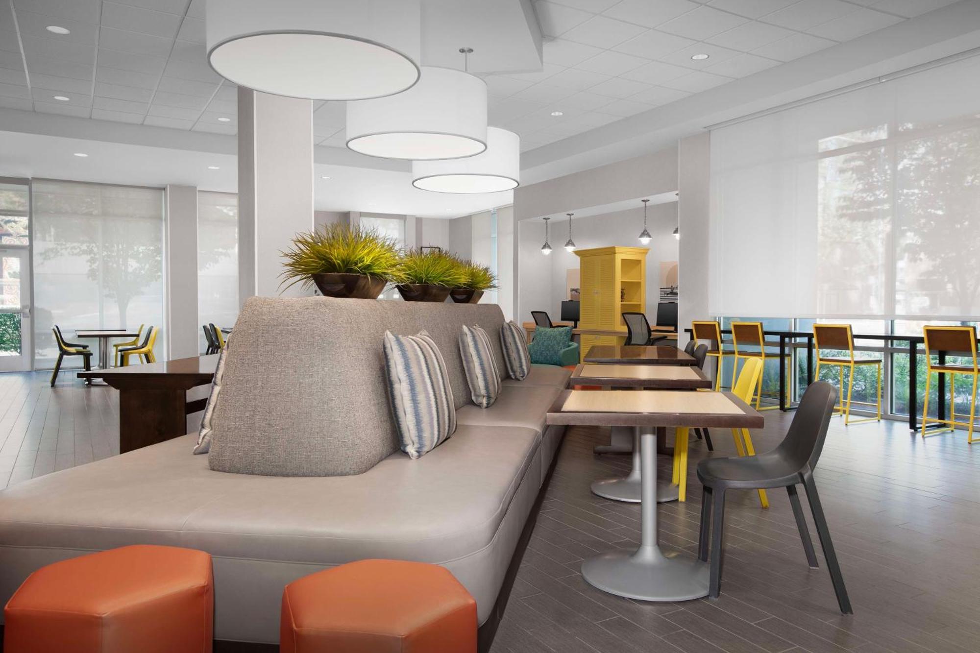Home2 Suites By Hilton Eugene Downtown University Area Экстерьер фото
